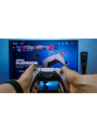 Гейминг как подарок: гайд по подбору аксессуаров для PS5