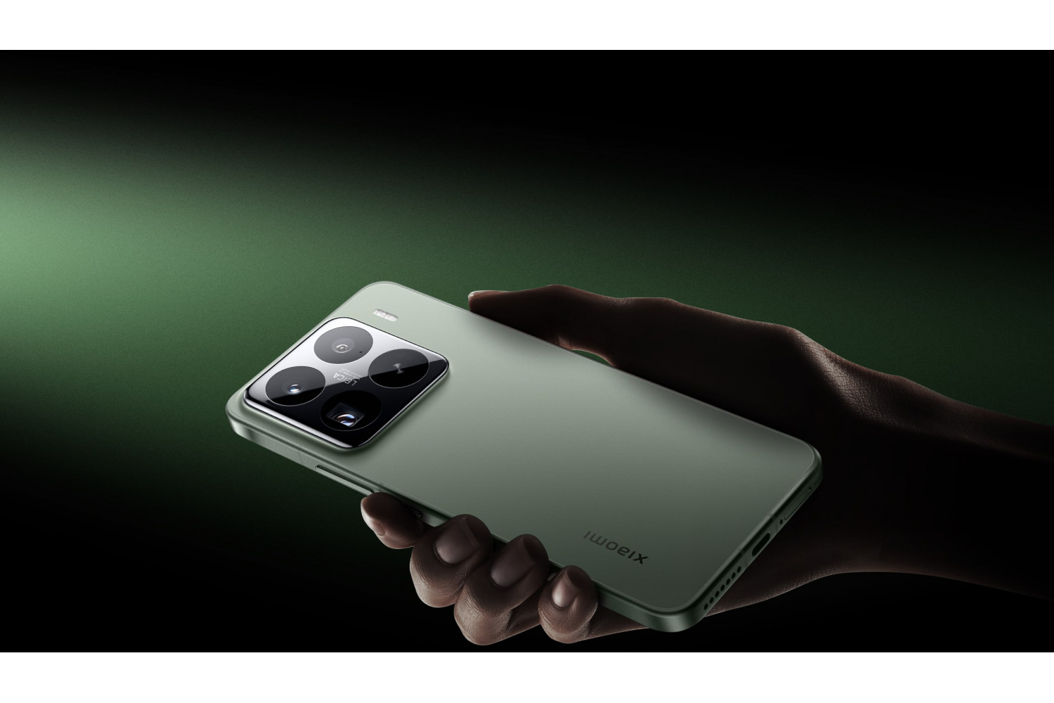 Xiaomi 15 — стоит ли покупать в 2026 году? Честный разбор компактного флагмана с камерой Leica